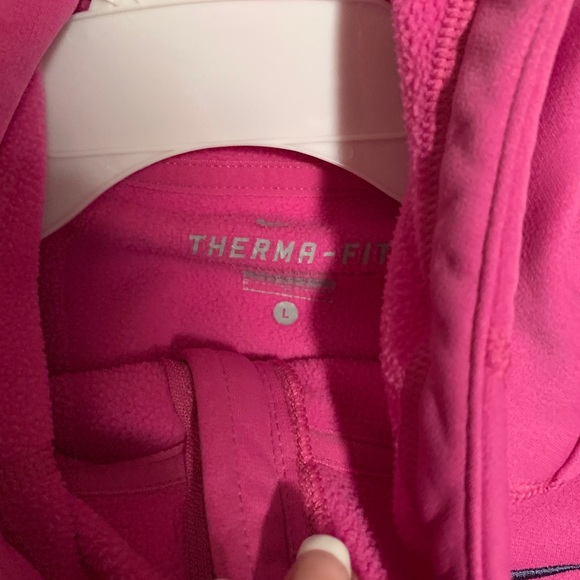 Woman’s therma fit  Nike hoodie - Picture 2 of 2